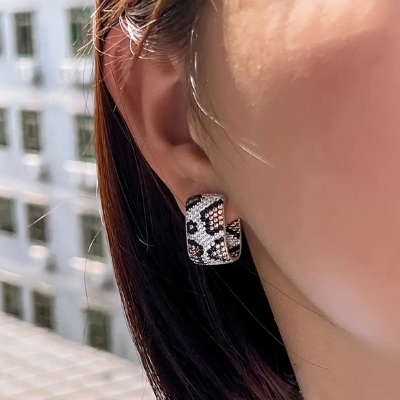 Leopard "In/Out" SILVER Rectangular Earrings - Picture 5 of 8